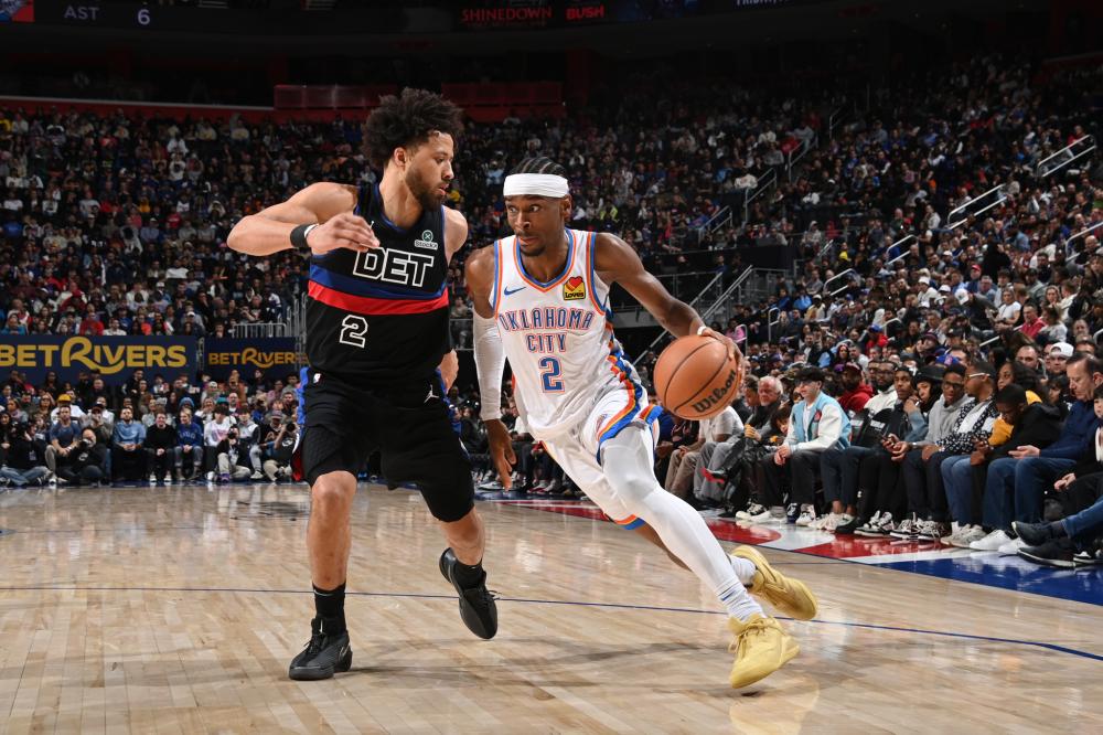 通过篮球提 通过篮球提