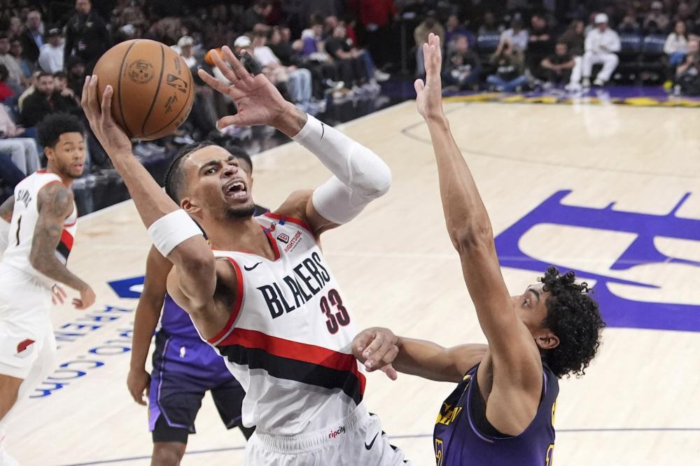 紧张局势下 紧张局势下